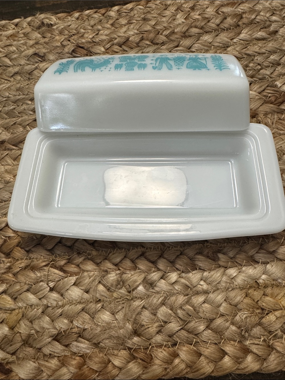 Pyrex White Glass Butter Dish with Teal Folk Pattern - Picture 3 of 7